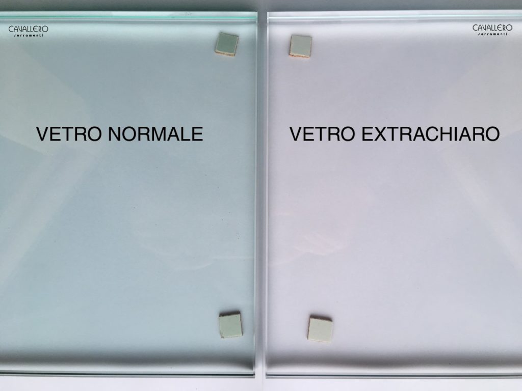 Differenza tra un vetro normale vetro extrachiaro